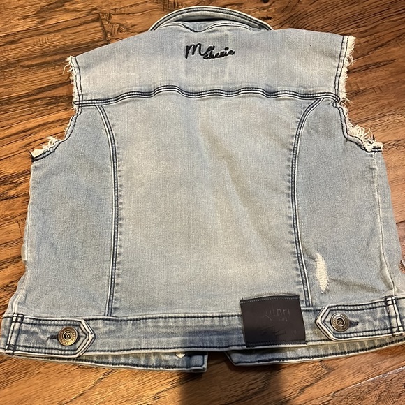 Quapi Girls French themed Patched Denim Vest size 10 (134/140) - Picture 7 of 9